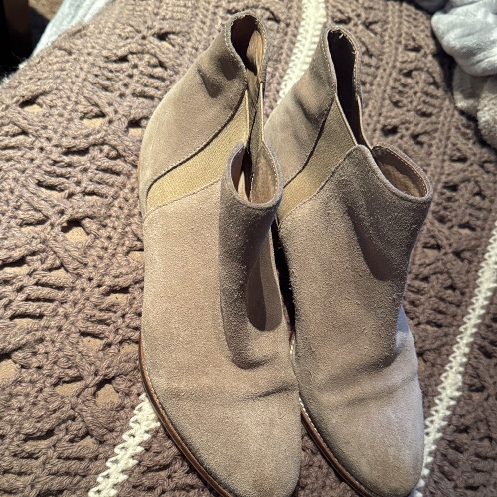 Chic Taupe Suede Ankle Booties